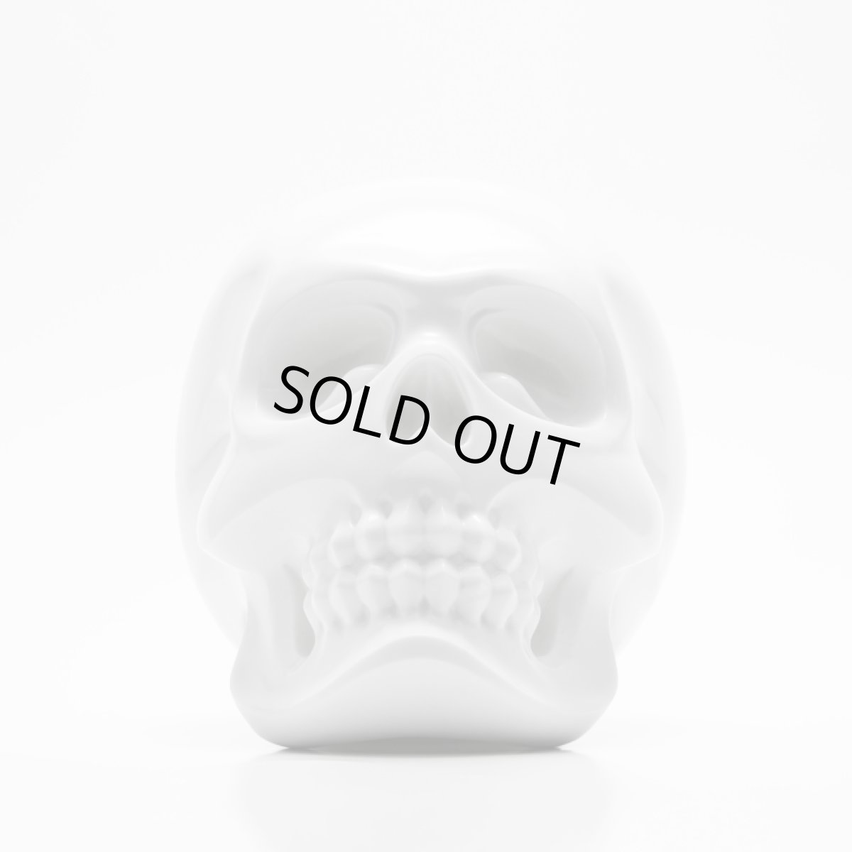 画像1: USUGROW / HASADHU SHINGON SKULL SOFT VINYL SCULPTURE IN WHITE (1)
